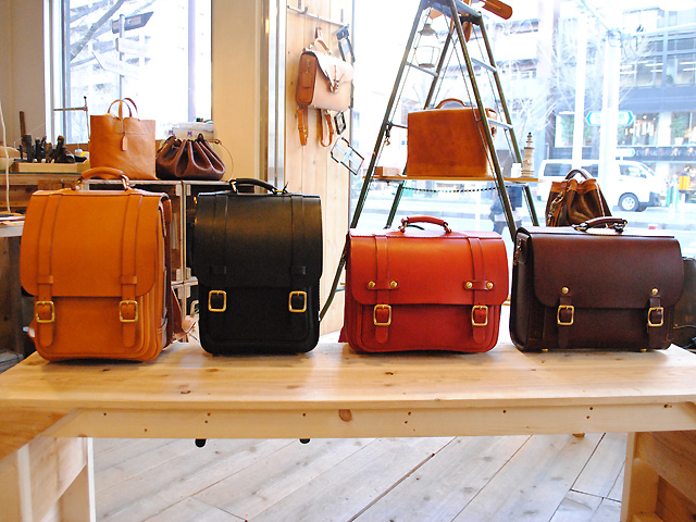 ランドセルの現品販売実施します By.大阪店｜革鞄・革小物のHERZ公式通販