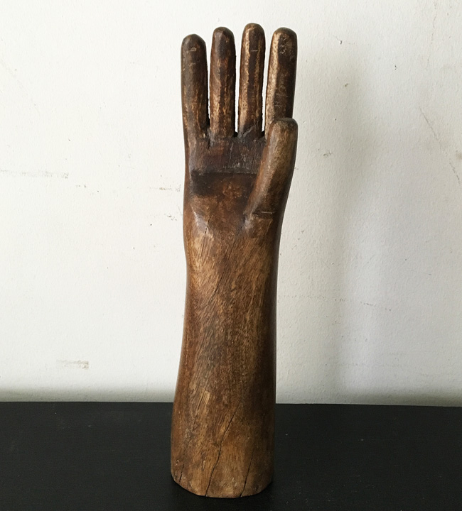 激レア 19世期フランスアンティーク 手彫牛角鳥のオブジェ 激レア 19