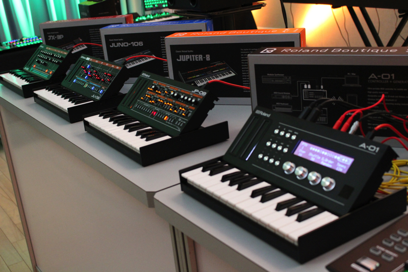 Roland A01-Kで新旧全てのシンセやモジュールをもっと手軽に本格的に