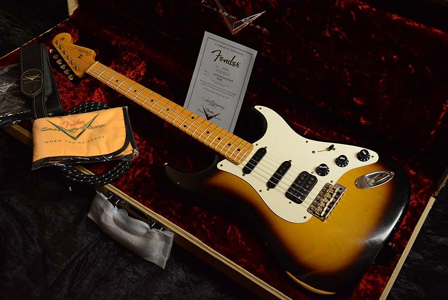 Fender Custom Shop】渋い!!なんとなく侍感を漂わせる“1956
