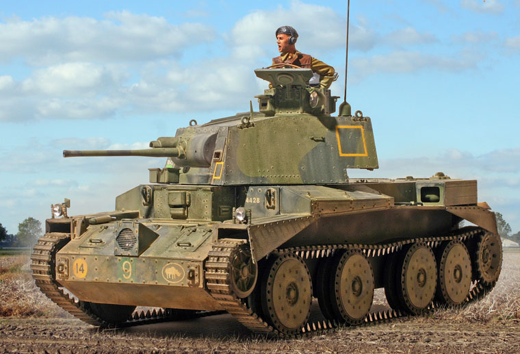 A13 Cruiser Tank by Steven J. Zaloga (Bronco 1/35)