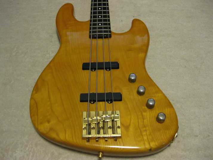 Blade Levinson MIJ Jazz Bass