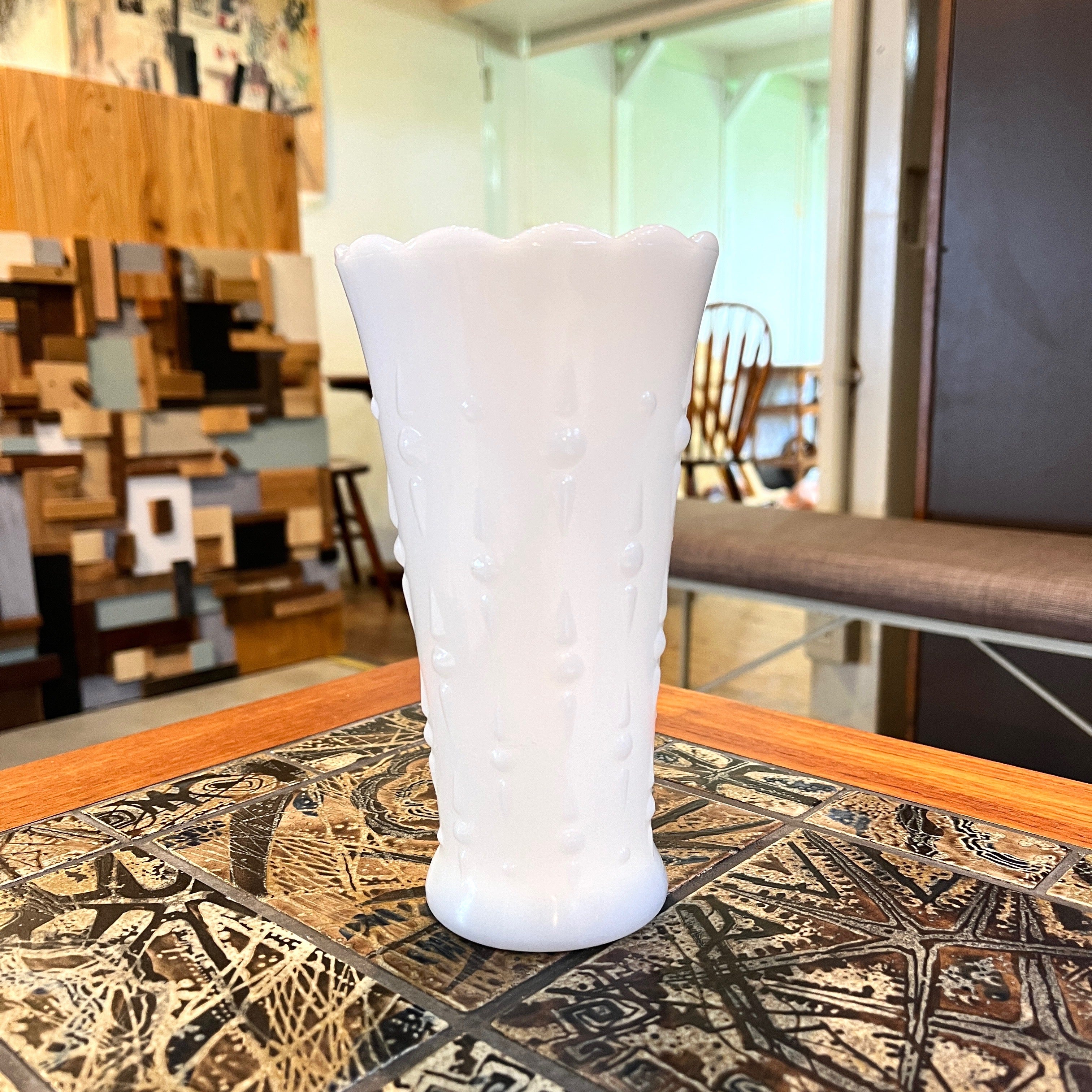 アンカーホッキング ミルクガラスフラワーベース ヴィンテージ 花瓶 白