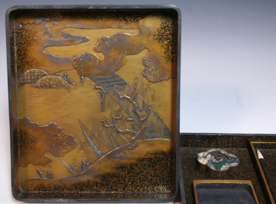 纏枝蓮花紋 蒔絵 四方 蓋物 古美術 DT326 纏枝蓮花紋 蒔絵 四方 蓋物