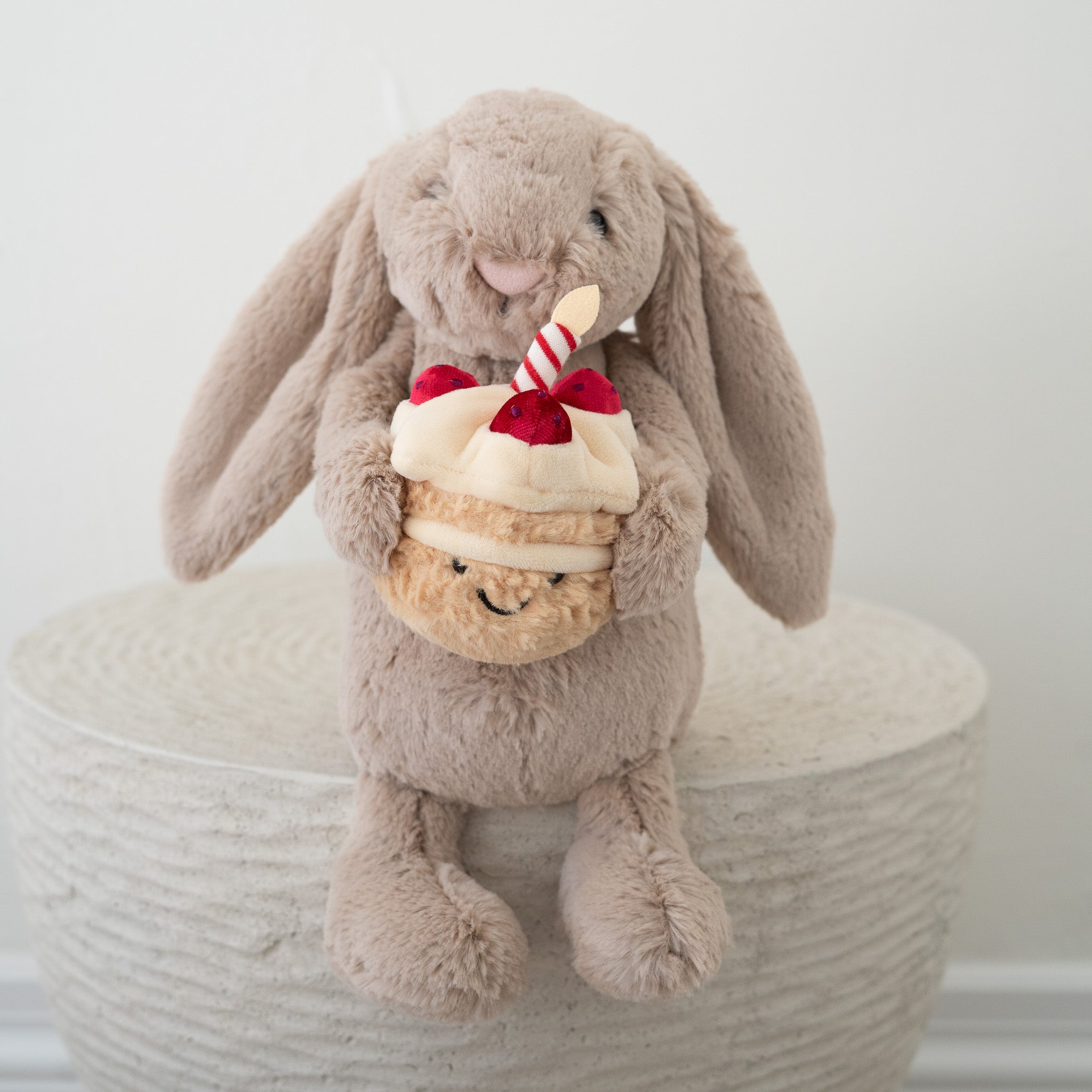 Bashful Beige Bunny 'Birthday' Bashful Beige Bunny 'Birthday