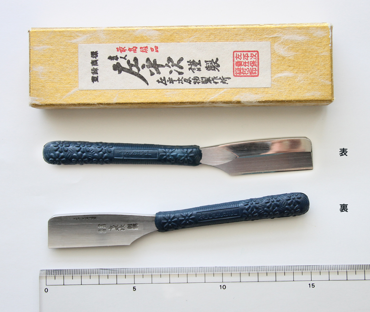 本レザー・日本剃刀使用のこだわりシェービング、大田区蒲田の神田理髪