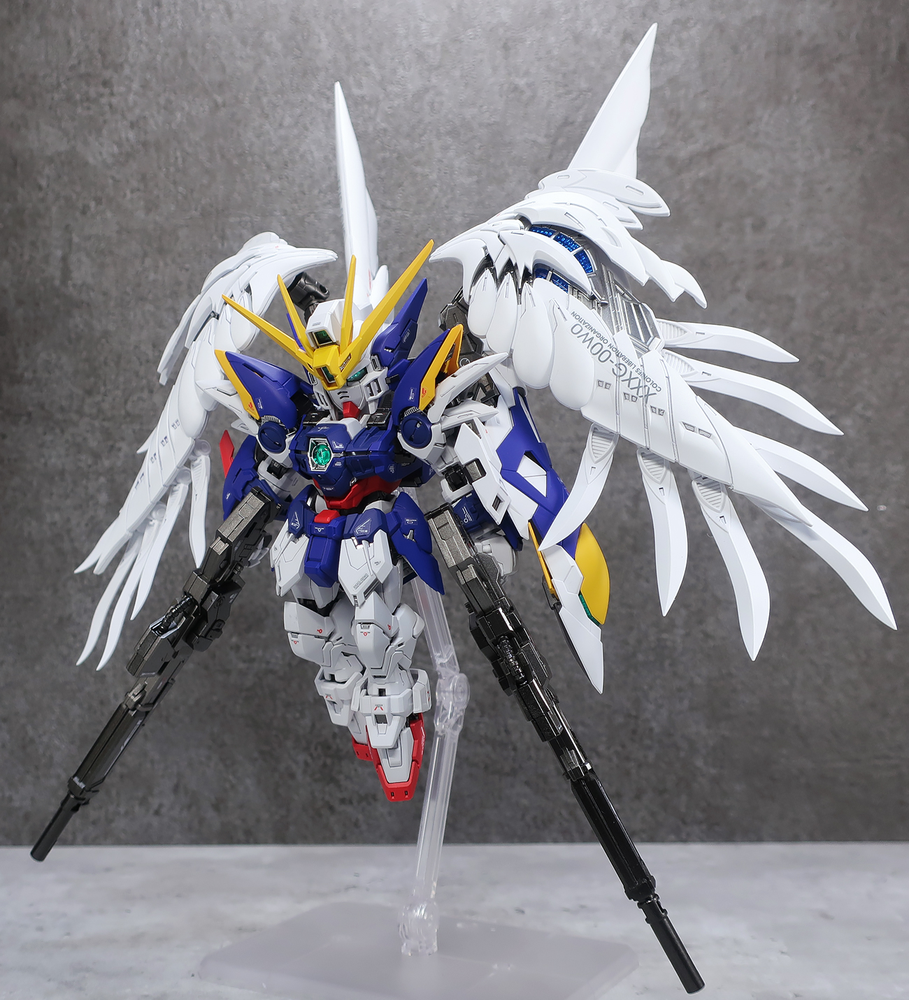 MGSD ウイングガンダムゼロ EW 塗装済み完成品