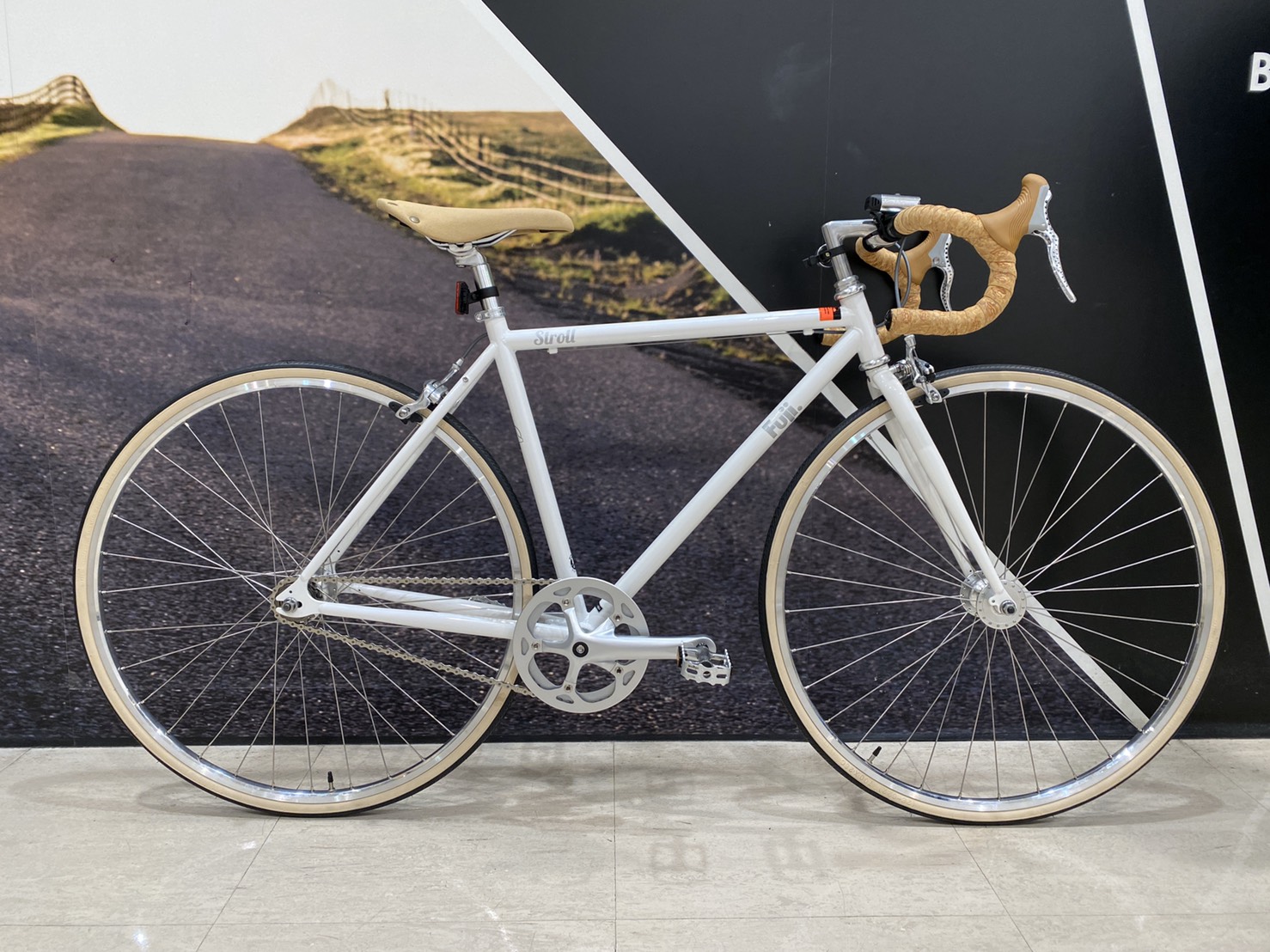 Fuji ピストバイク stroll(ストロール) ドロップハンドル