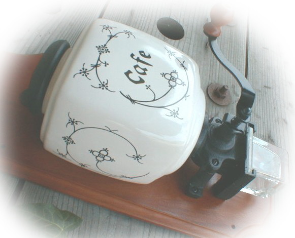 アンティーク 壁掛けコーヒーミル 壁掛けコーヒーグラインダー 壁掛け