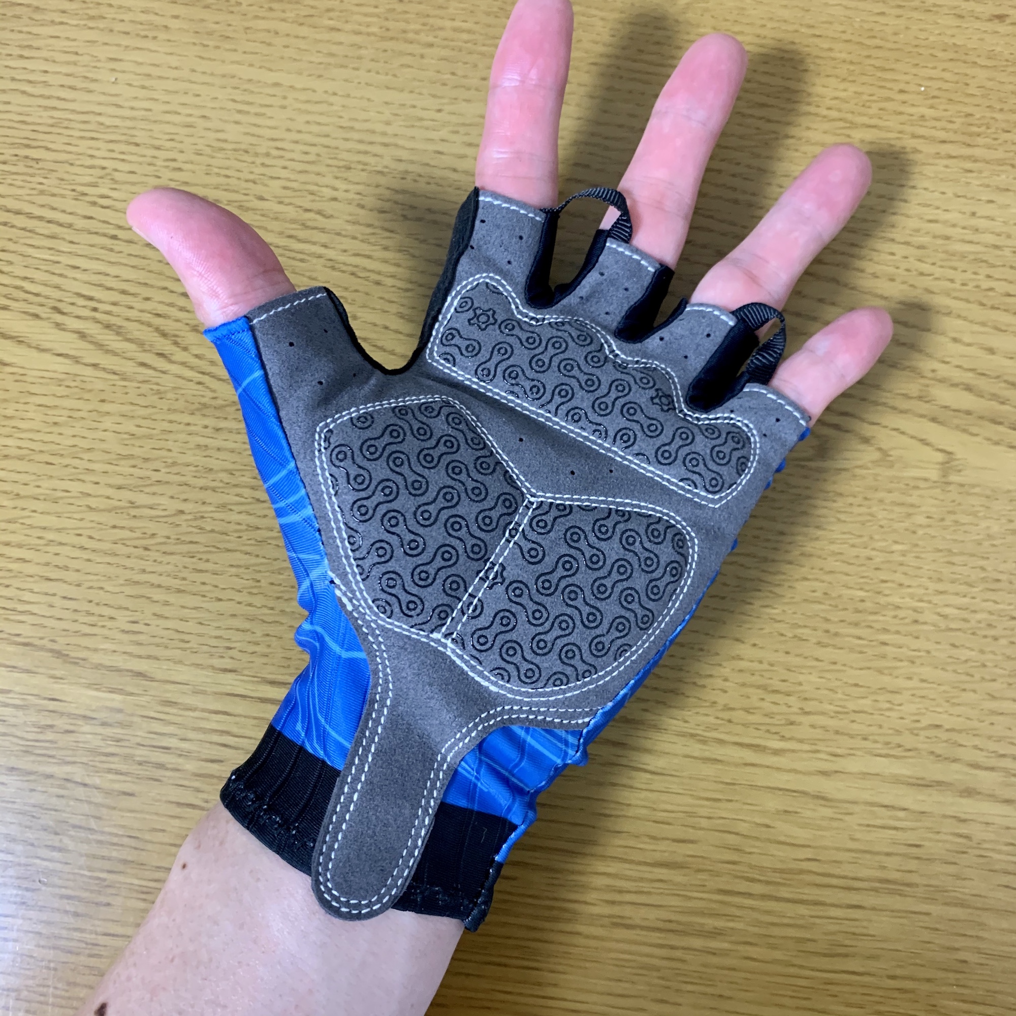 ゆうま morethan グローブ エクストリーム M ロードバイク ゆうま様