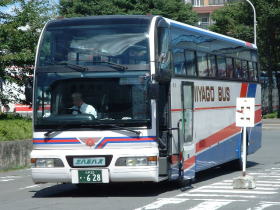 HACHINOHE KISS in THE OCEAN Shuttle Bus Reporting