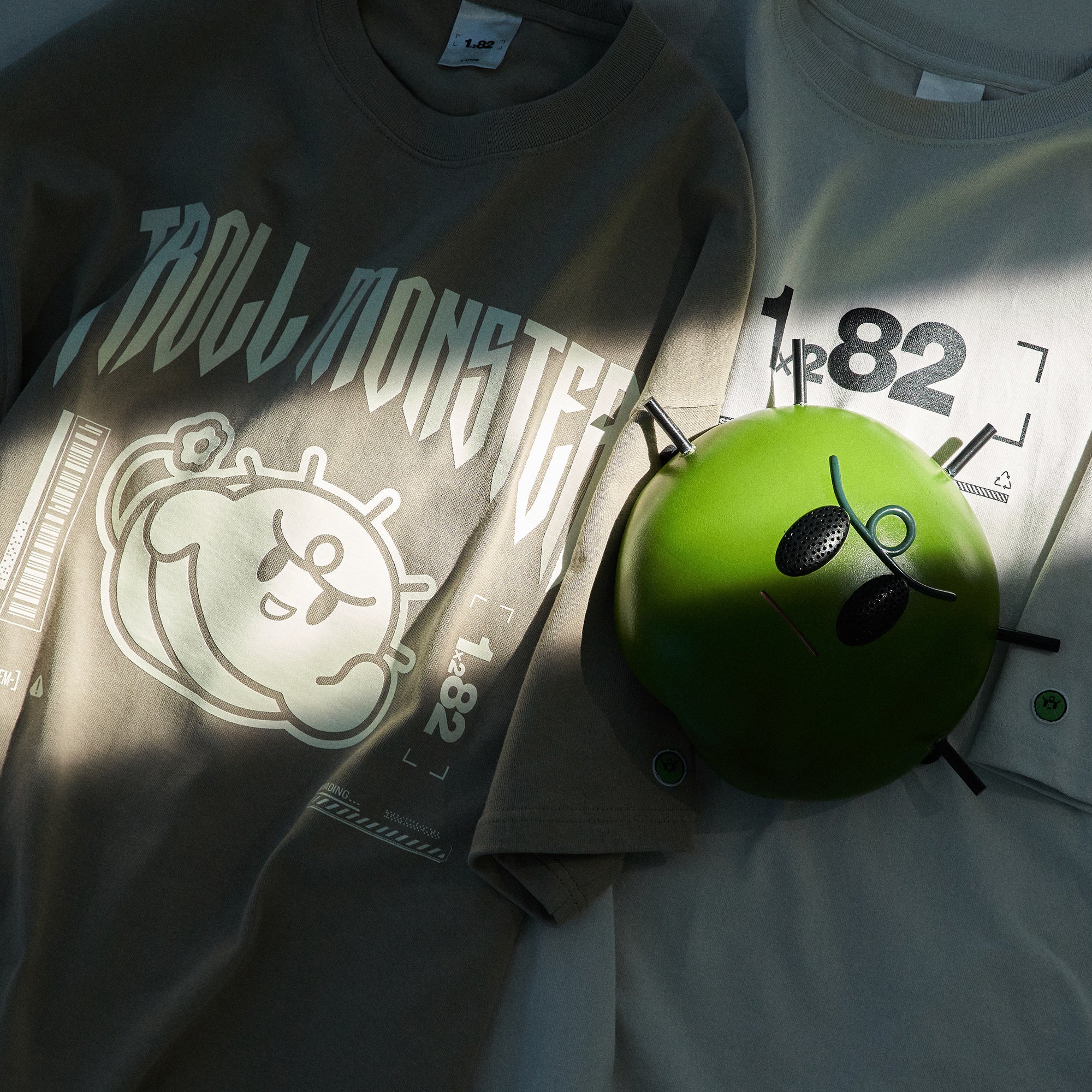 1x82 1182 182 ぐちつぼ Tシャツ Mサイズ 【公式通販】