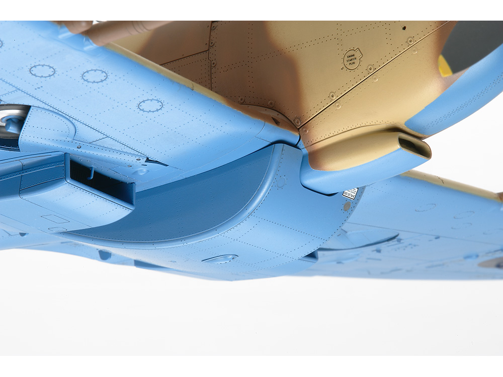 1/32 スーパーマリン スピットファイアMk.VIII: スケールモデル