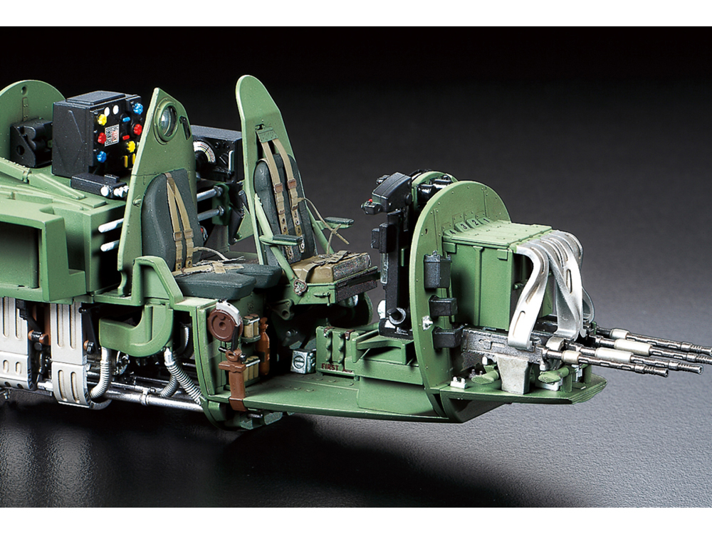 1/32 デ・ハビランド モスキート FB Mk.VI: スケールモデル｜TAMIYA