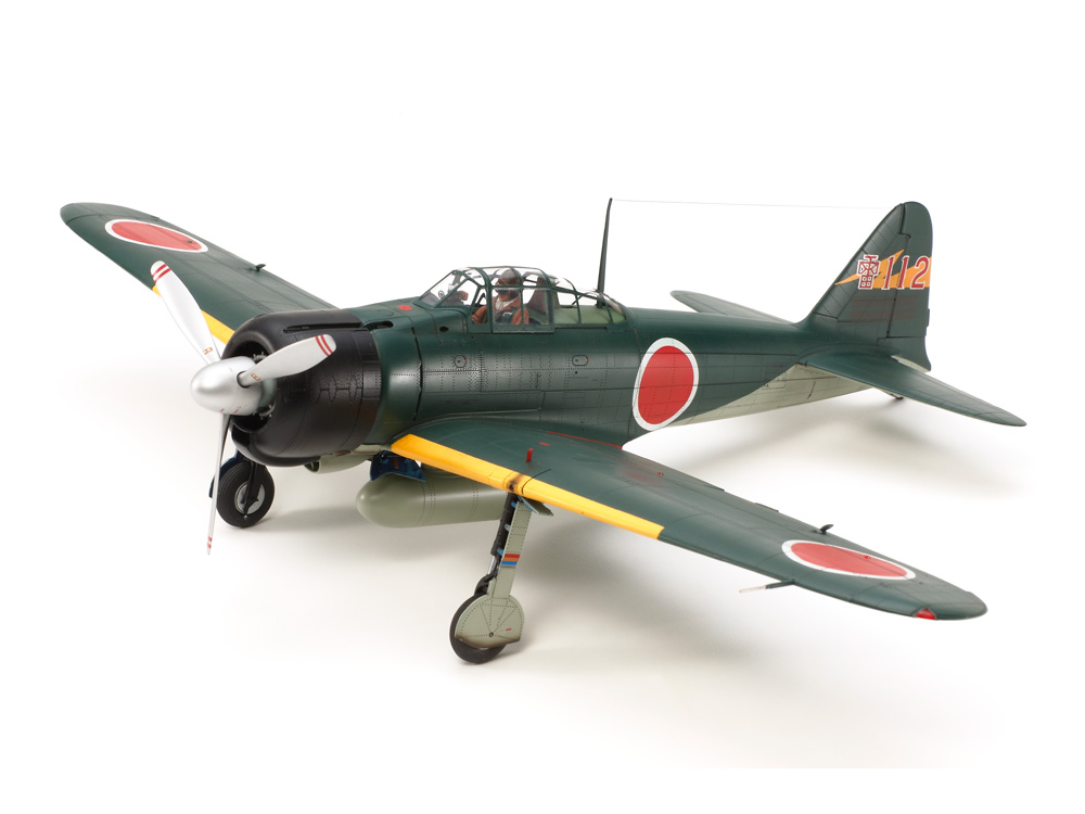 タミヤ1/48 零式艦上戦闘機 21型 リアルモーターアクション完成品 零戦