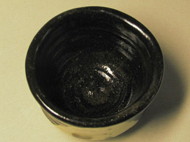 黒織部ぐい呑み（滴）の詳細／陶器販売のたぬき窯