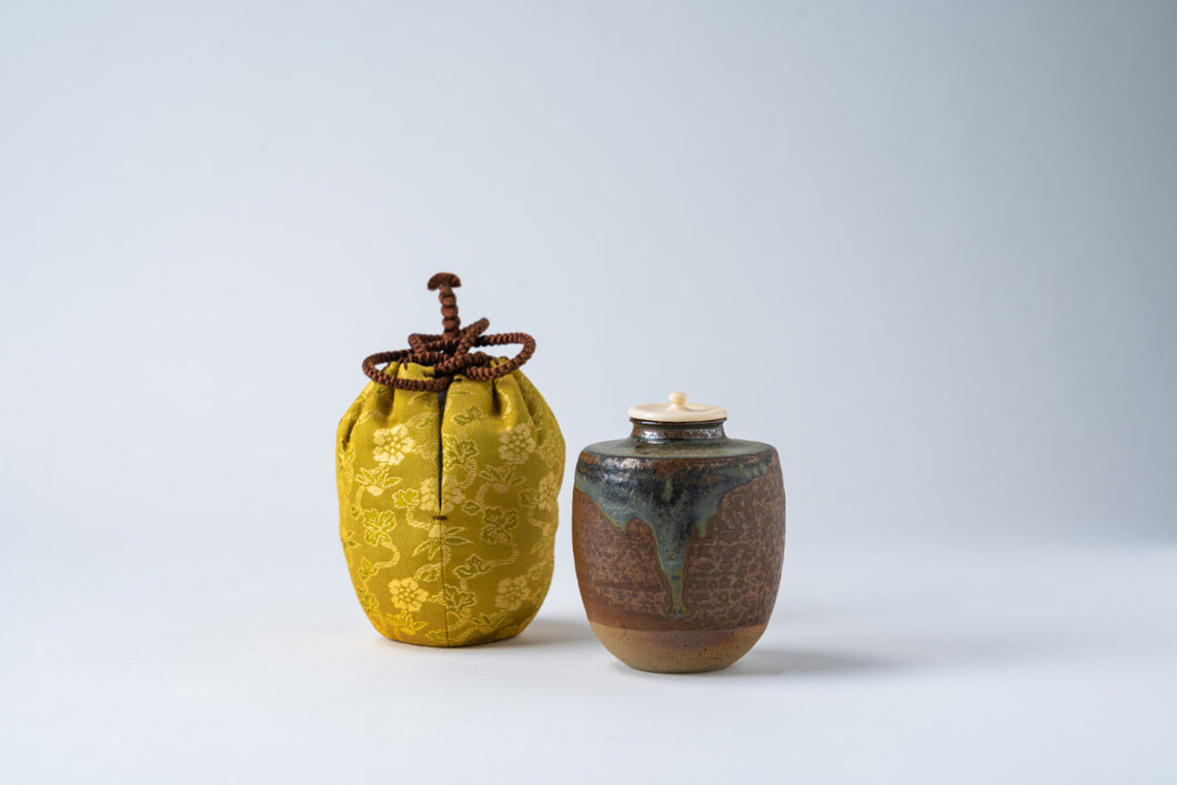 茶道具喜恵造 高取焼 肩衝茶入（共箱） 高取焼 喜恵造 高取喜恵