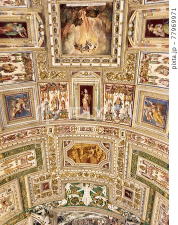 2607 外国切手 バチカン システィーナ礼拝堂の天井の絵画 聖書物語