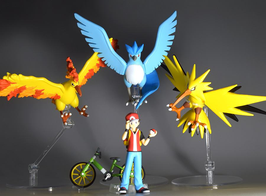 ポケモンスケールワールド ファイヤー フリーザー サンダー 色違い