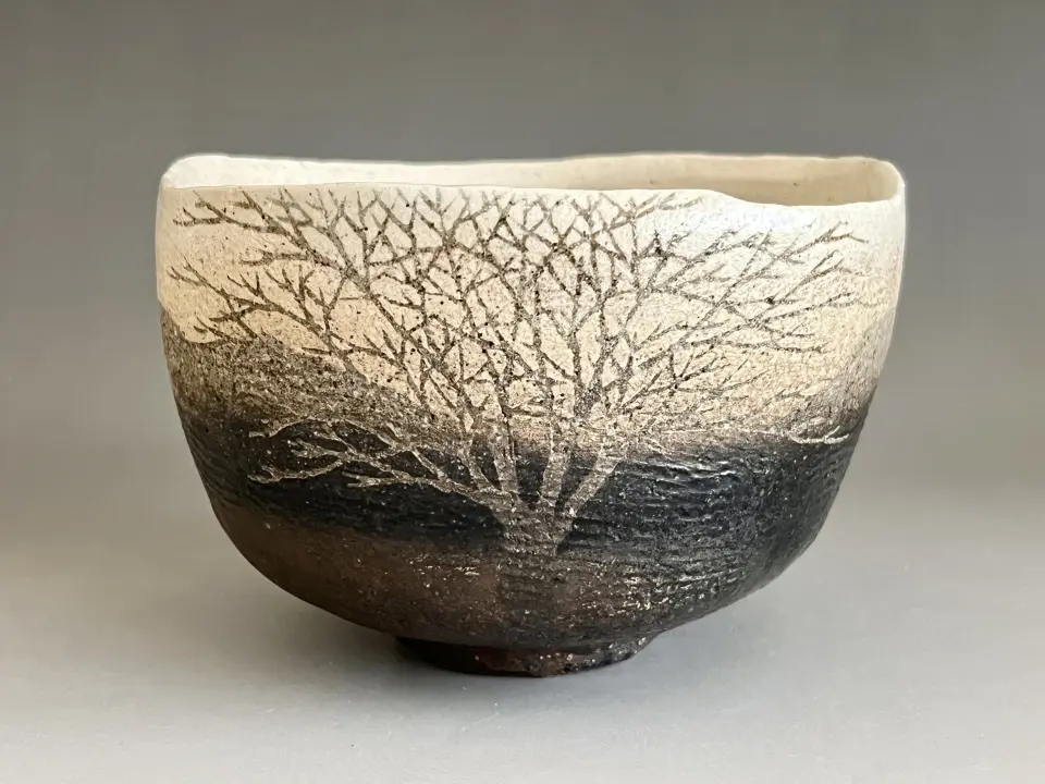 ○ 山本雄次 平安 麦波 鮎之図 大鉢 色絵金彩 胴径43.0㎝ 大作 飾り鉢