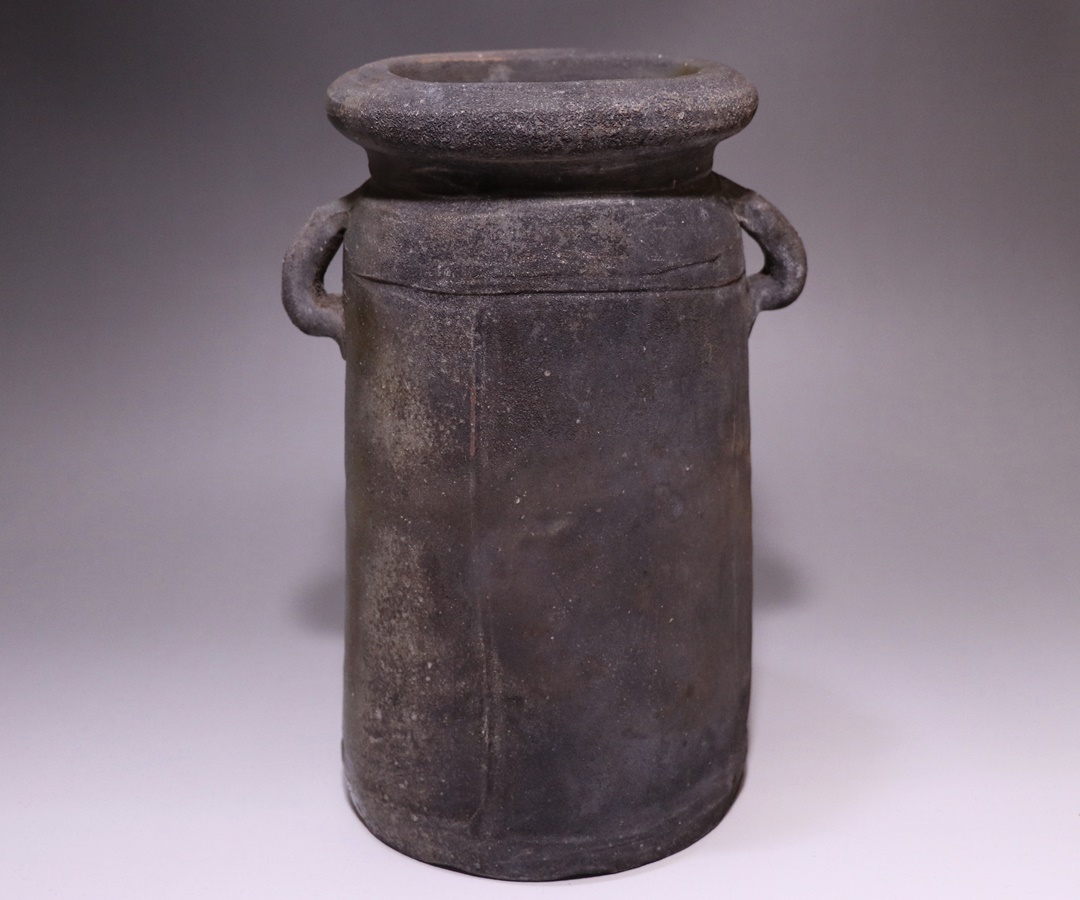 備前焼 各見政峯作 窯変花入れ 【公式通販】