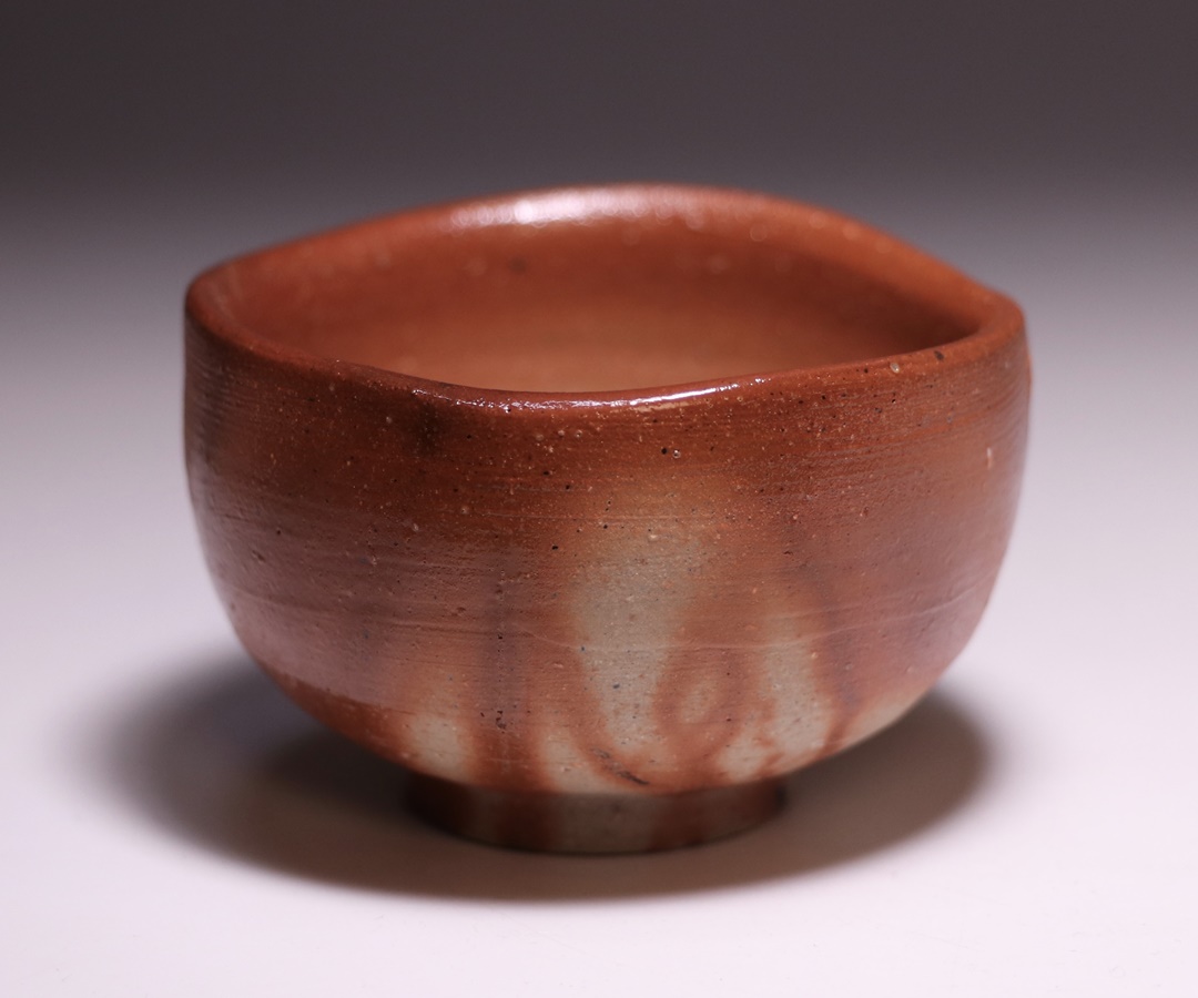 備前焼作家 伊勢崎創 角盃 共箱 酒器 ぐい呑み 人間国宝伊勢﨑