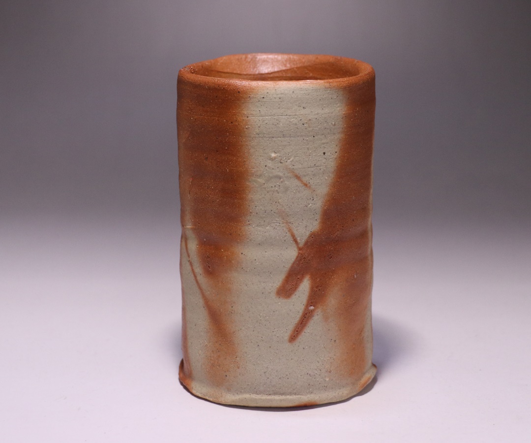 中村六郎 作 「備前緋襷麦酒呑」 ～備前焼専門卸小売店 川口陶楽苑～