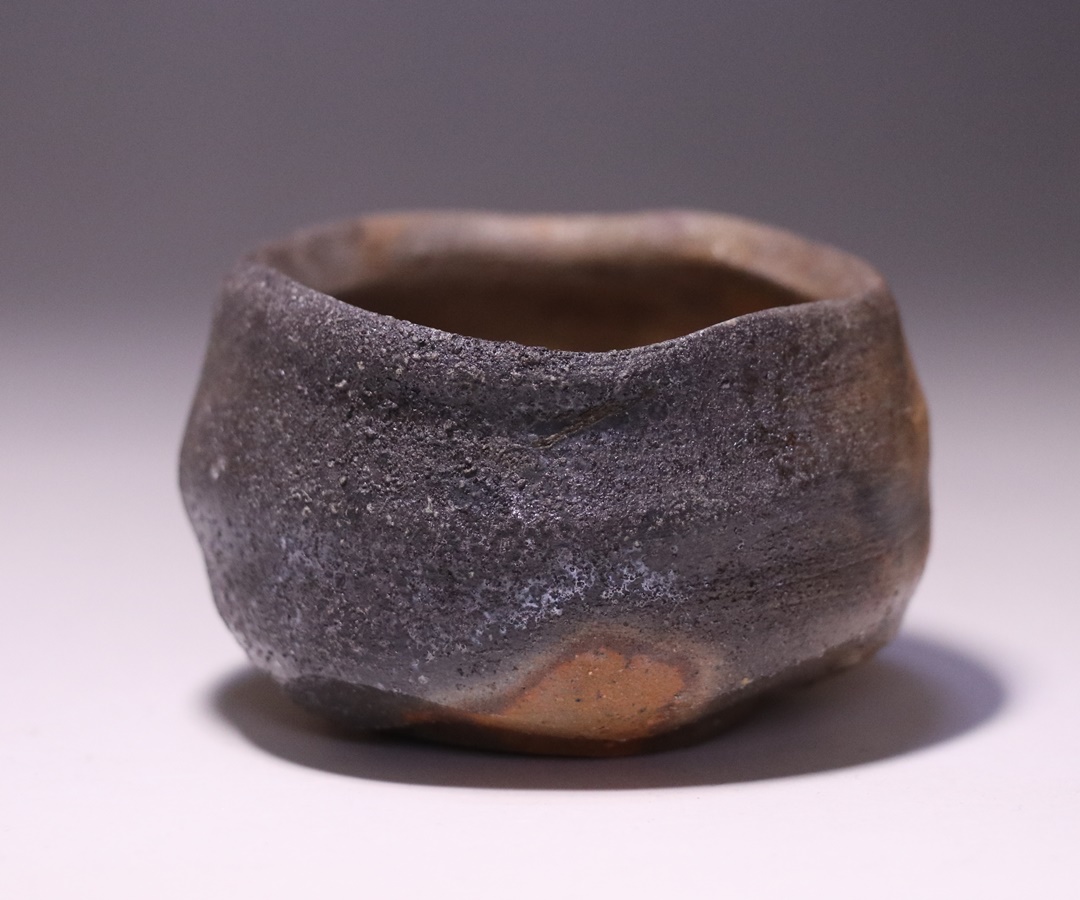 人気作家☆中村和樹【師：中村真・中村六郎】☆備前【窯変】ぐいのみAA