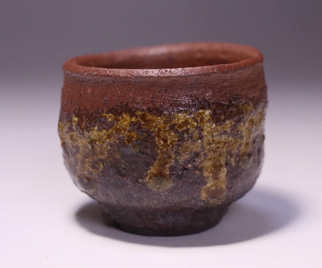 高島聡平 作 「備前緋色酒呑」 ～備前焼専門卸小売店 川口陶楽苑～