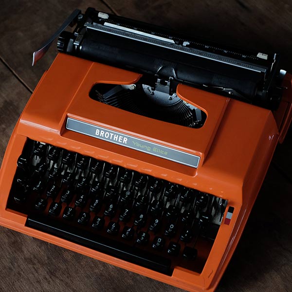 BROTHER Young Elite タイプライター（カタカナ）インクリボン交換済み