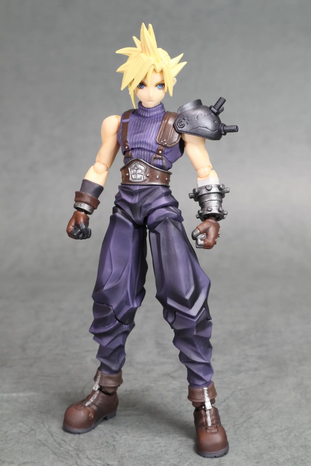 BRING ARTS クラウド・ストライフ&ハーディ=デイトナ FF7」より