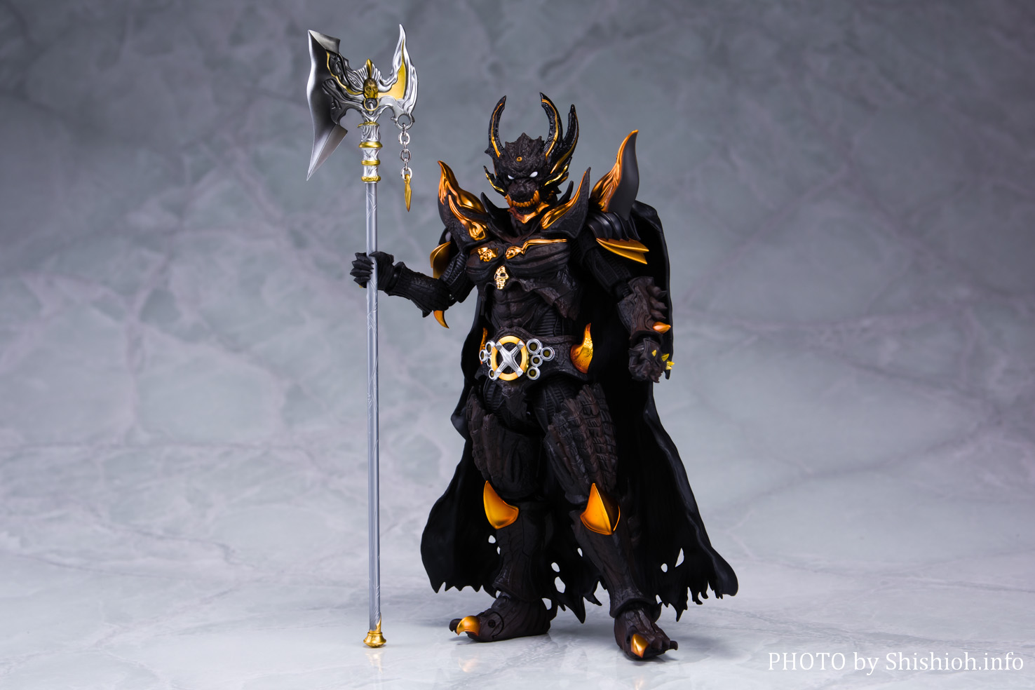 d*9様 真骨彫 暗黒騎士キバ figuarts 牙狼 フィギュアーツ S.H.