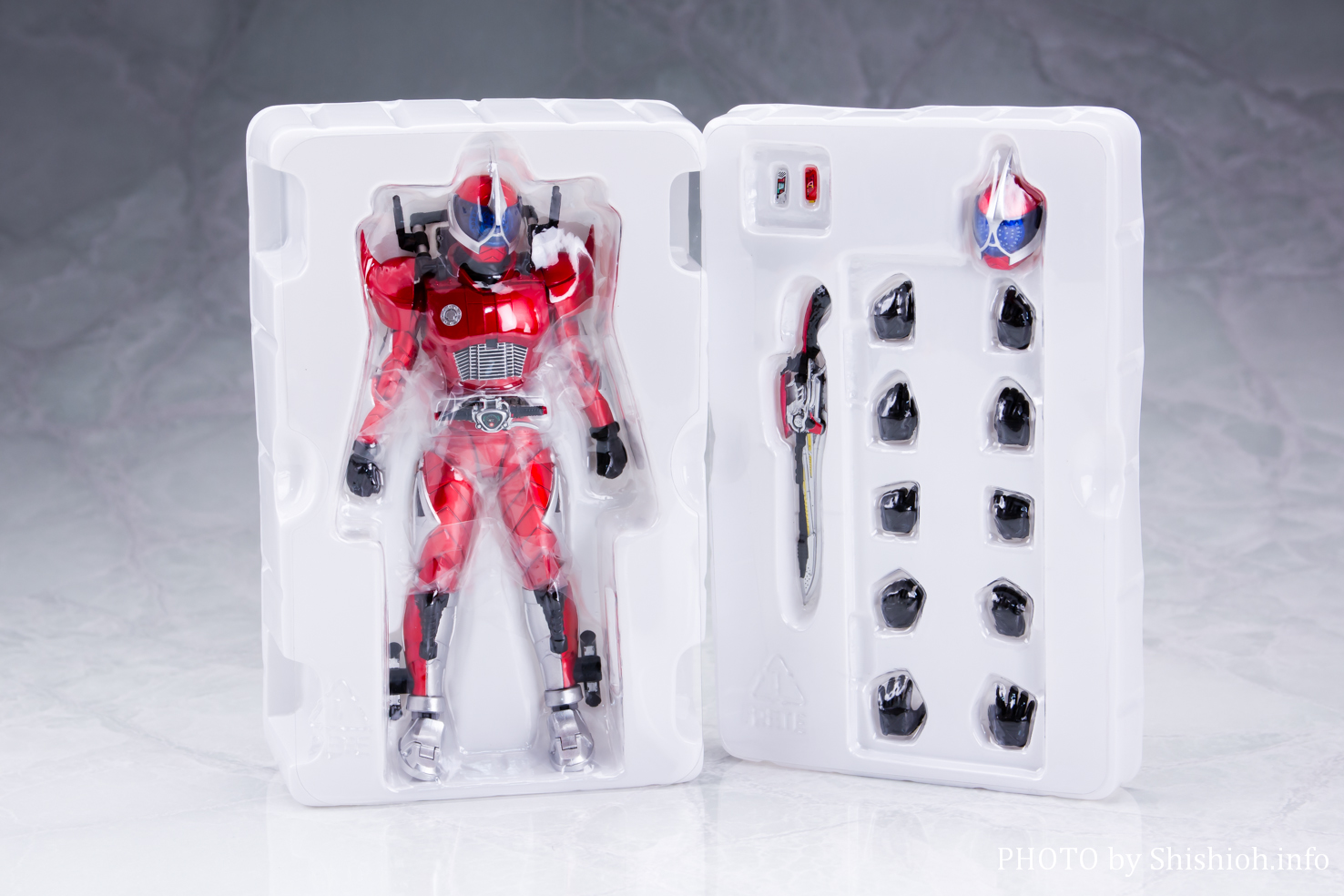 フィギュアーツ 仮面ライダーW アクセル スカル 真骨彫 S.H.フィギュ