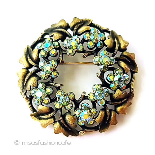 ヴィンテージtrifariリースブローチ パール＆リーフ crownト