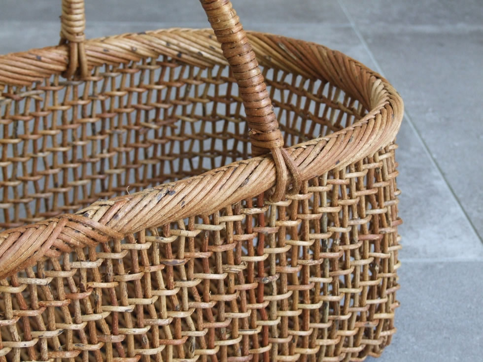 楽天市場】秋田県 あけび蔓細工 あけびかご 手提げかご 特上透かし編み