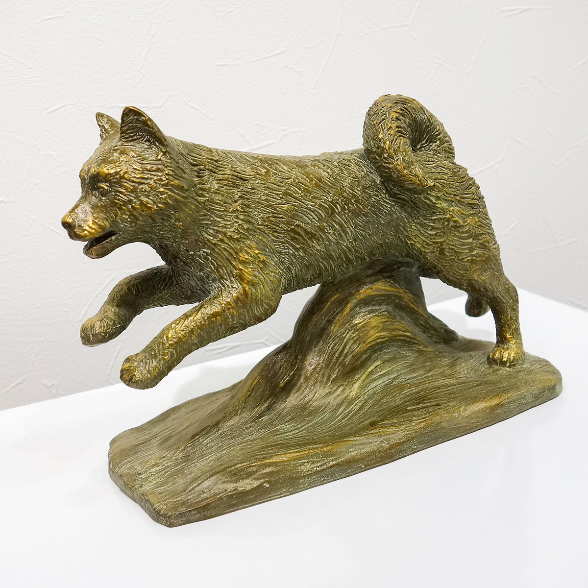 楽天市場】彫刻 富永直樹 「春風に駆ける」 犬の彫刻 ブロンズ像 銅像