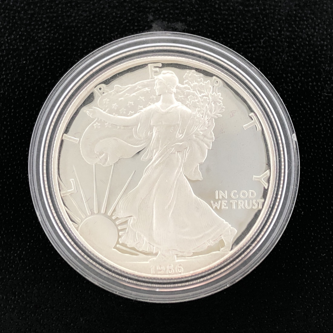 1986年、イーグル銀貨ウォーキングリバティ1オンス銀貨