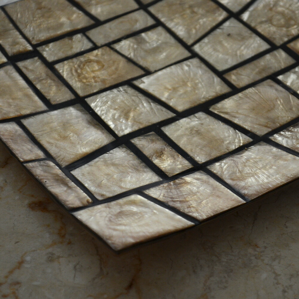 韓国製 螺鈿細工 飾り皿 桹材 金榮萬作 置物 シェル 工芸品 貝細工