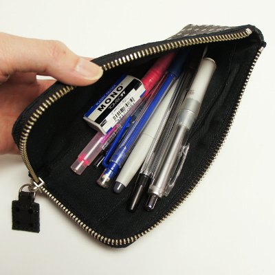 楽天市場】伝統工芸の漆を使用した艶やかな格子模様のペンケース ISURU