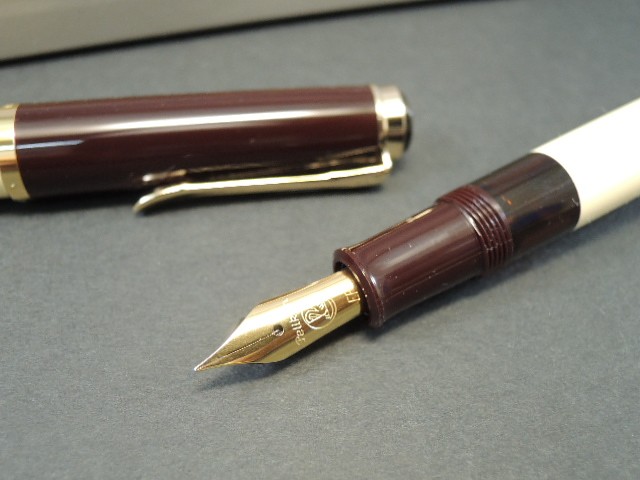 楽天市場】[限定生産品]Pelikan M200 万年筆【クラシック M200 カフェ