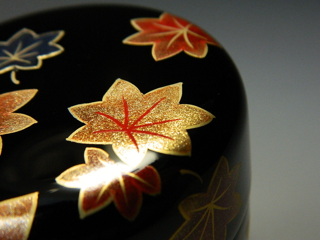 楽天市場】【茶道具/なつめ茶器】 螺鈿入り 紅葉蒔絵 中棗 亮斎 木製本