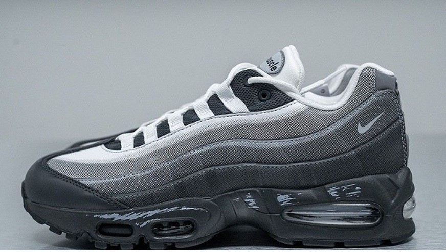 楽天市場】遊戯王 x NIKE AIR MAX 95 QS 城之内 (Japan Exclusive