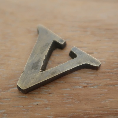 楽天市場】切り文字 アルファベット 真鍮製 H.2.5cmシリーズ