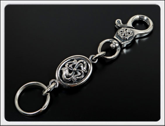 世界に一つ】EGOIST チェンジングキーホールダー chelly直筆サイン