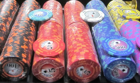 楽天市場】【 本場 カジノ 仕様 クレイ 製 カジノチップ ポーカー