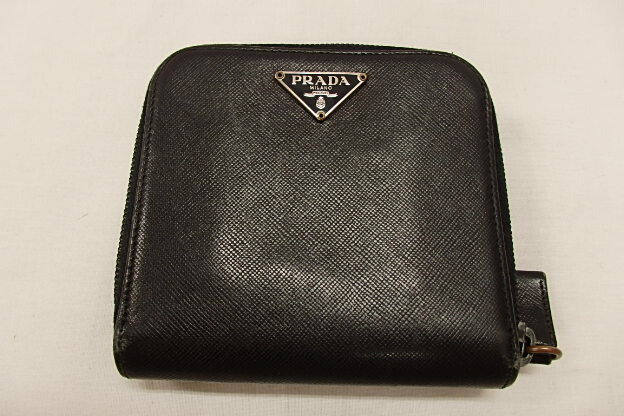 楽天市場】プラダ PRADA サフィアーノ レザー 二つ折り財布 M605 NERO
