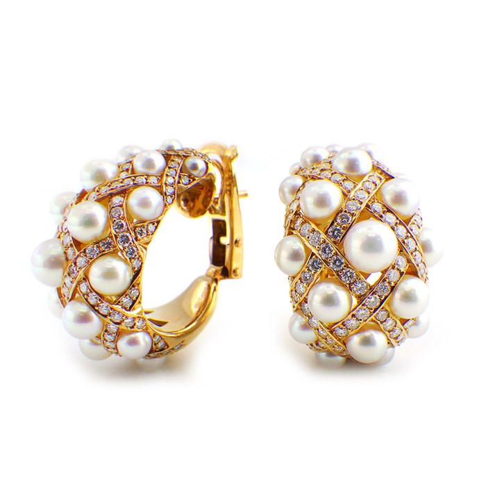 紅*❁ CHANEL ゴールドロゴ パールピアス 〈未使用品 〉 楽天市場