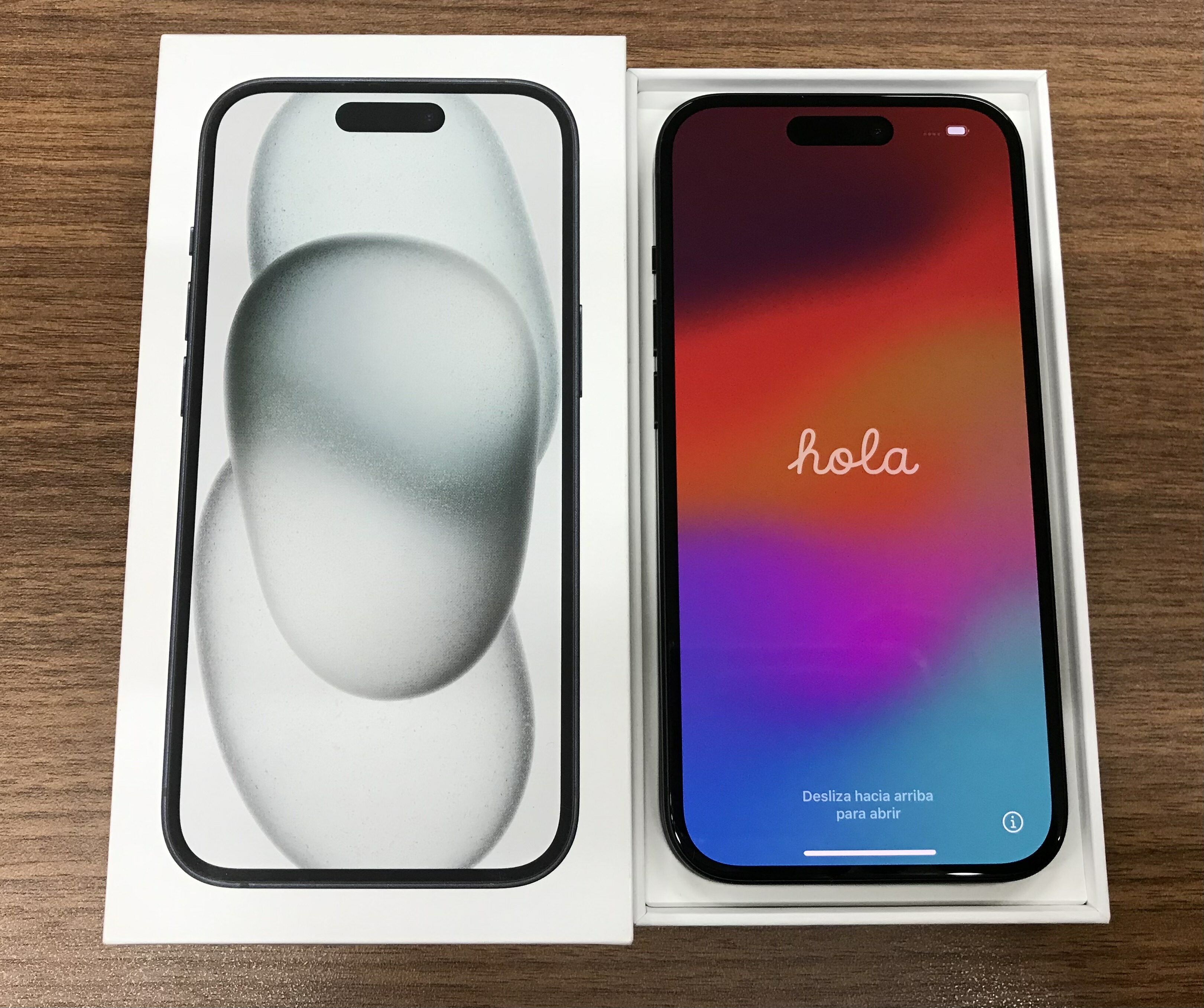 美品iPhone15 128GB ブラック SIMフリー 【公式通販】