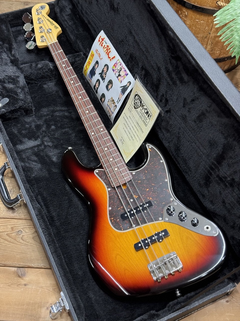 K-ON! 秋山澪 モデル エレキベース レフティ