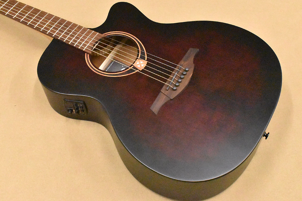 楽天市場】LAG Guitars T70ACE Black & brown【スペア弦付き】【送料